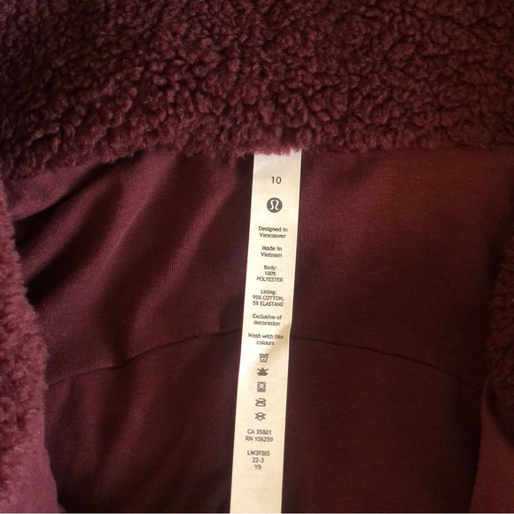 Lululemon Cinchable Fleece Zip-Up (Red Merlot, Size 10, NEW) - Picture 9 of 9